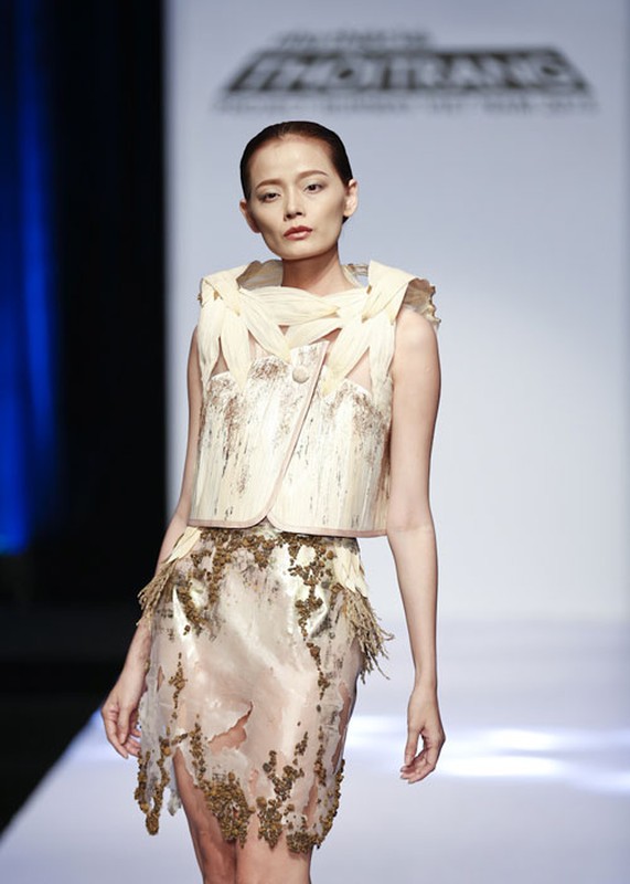 Ngam thiet ke lam tu vo ngo cua thi sinh Project Runway-Hinh-5